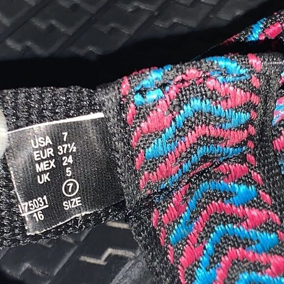 AIRWALK AZTEC STRAPY SANDALS SIZE 7 - Picture 13 of 15